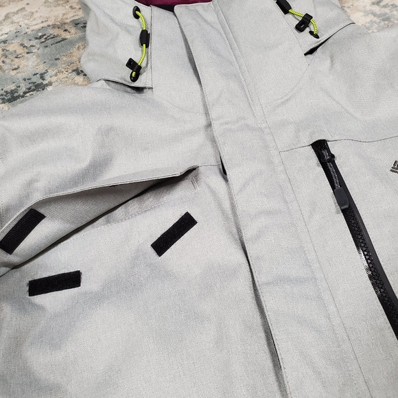 Columbia Omni-Tech Winter Ski Jacket - Picture 7 of 16